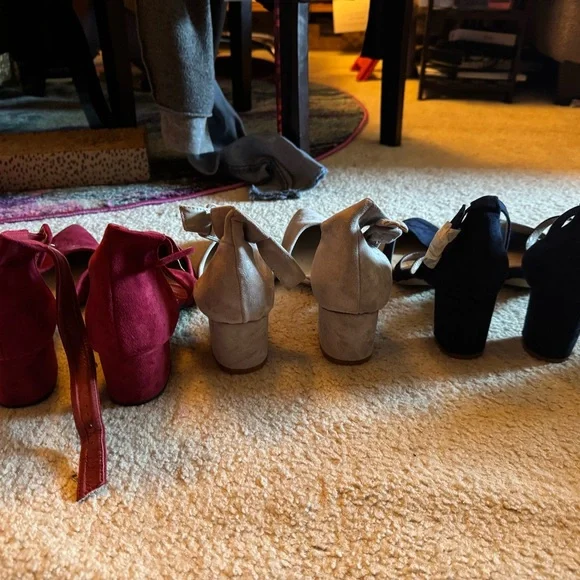 Collection of 5 pairs of women’s size 12 heels- like new! - Picture 2 of 4